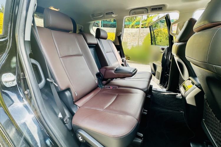 Used Toyota Prado 2018 3.5L Automatic TX-L with Rear-Mounted Spare Tire Interior 3