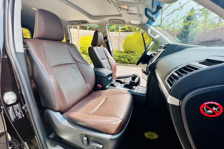 Used Toyota Prado 2018 3.5L Automatic TX-L with Rear-Mounted Spare Tire Left Front Seat