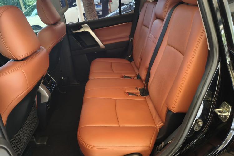 Used Toyota Prado 2018 3.5L Automatic TX-L with Rear-Mounted Spare Tire Left Rear Seat