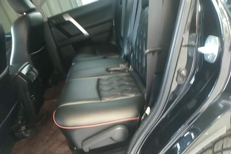 Used Toyota Prado 2018 2.7L Parallel Import Left Rear Seat