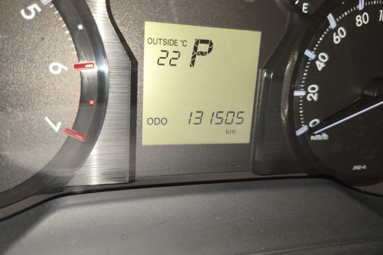 Used Toyota Prado 2018 4.0L Parallel Import Odometer Close Up