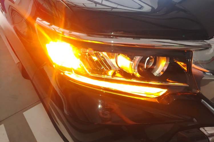 Used Toyota Prado  Right Front Headlight