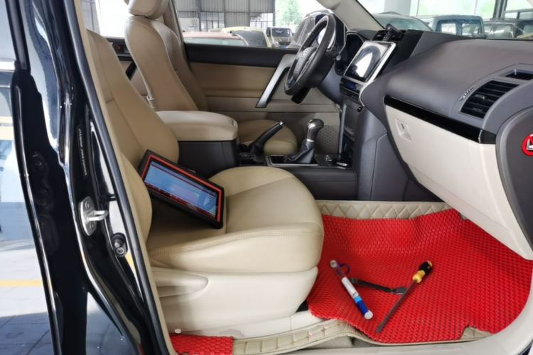 Used Toyota Prado  Right Front Seat