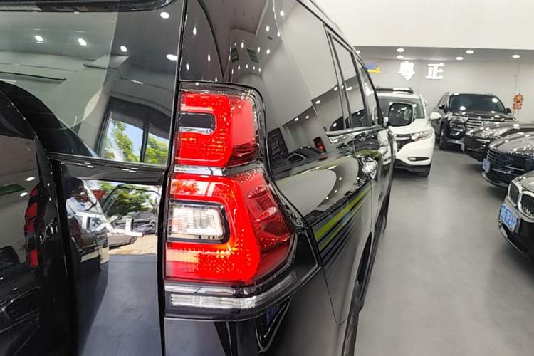 Used Toyota Prado 2018 2.7L Parallel Import Right Rear Taillight