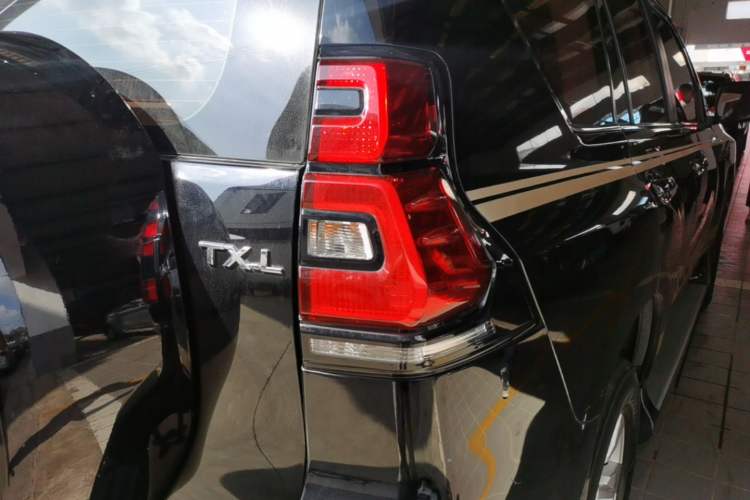 Used Toyota Prado  Right Rear Taillight