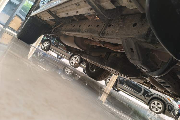 Used Toyota Prado 2018 3.5L Automatic TX-L with Rear-Mounted Spare Tire Right Side Sill