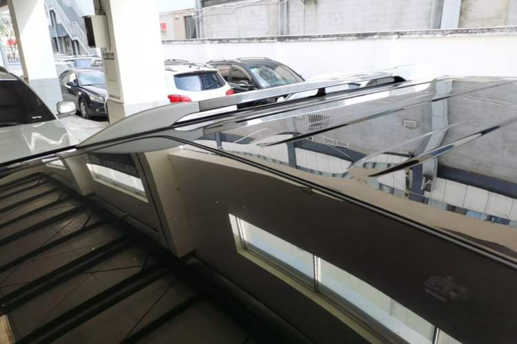 Used Toyota Prado  Roof
