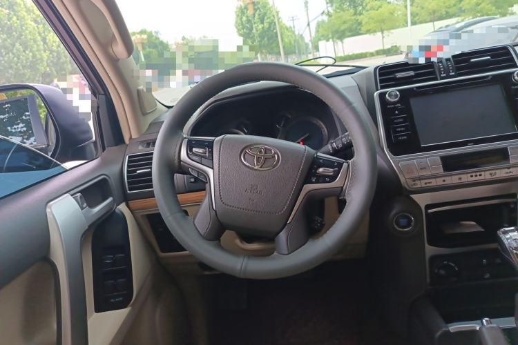 Used Toyota Prado 2018 3.5L Automatic TX-L Steering Wheel