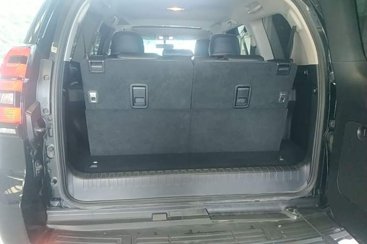 Used Toyota Prado 2018 2.7L Parallel Import Trunk