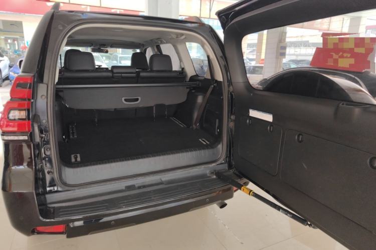Used Toyota Prado 2018 3.5L Automatic TX-L with Rear-Mounted Spare Tire Trunk