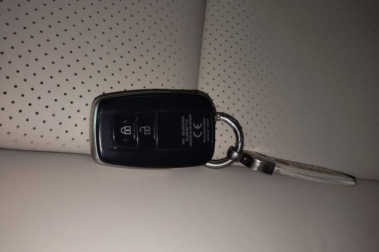 Used Toyota Prado 2018 4.0L Parallel Import Vehicle Key