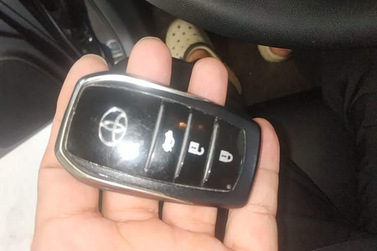 Used Toyota Prado 2018 2.7L Parallel Import Vehicle Key