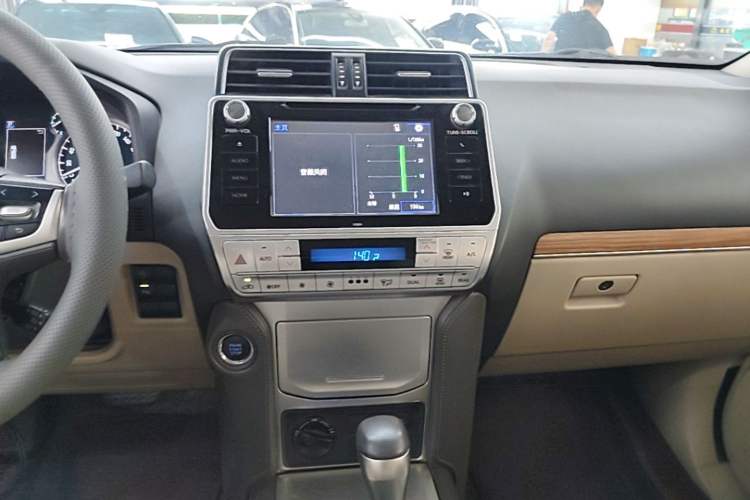 Used Toyota Prado 2018 3.5L Automatic TX-L with Rear-Mounted Spare Tire Audio And AC Panel