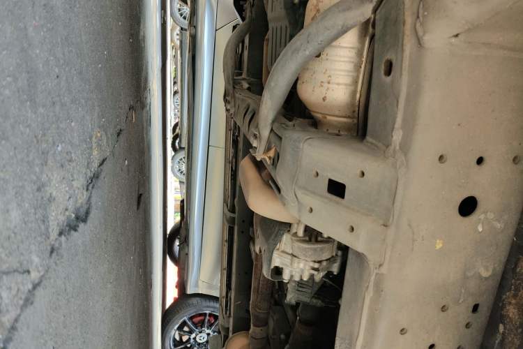 Used Toyota Prado 2018 3.5L Automatic TX-L with Rear-Mounted Spare Tire Chassis Front Left