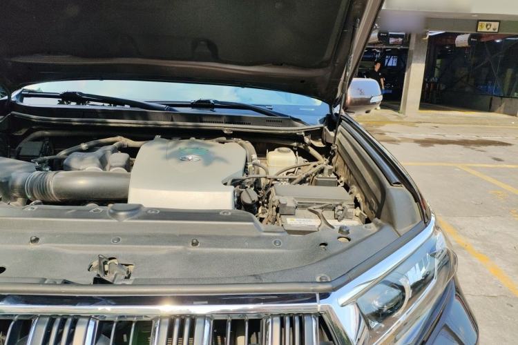 Used Toyota Prado 2018 3.5L Automatic TX-L with Rear-Mounted Spare Tire Engine Bay Left