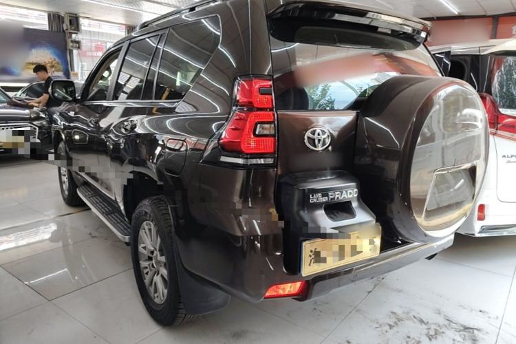 Used Toyota Prado 2018 3.5L Automatic TX-L with Rear-Mounted Spare Tire Exterior 2