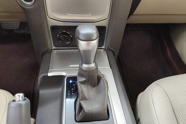 Used Toyota Prado 2018 3.5L Automatic TX-L with Rear-Mounted Spare Tire Gear Lever