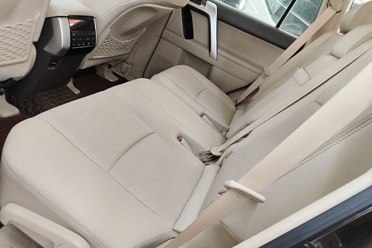 Used Toyota Prado 2018 3.5L Automatic TX-L with Rear-Mounted Spare Tire Left Rear Seat