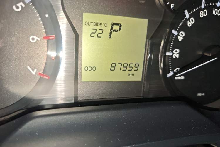 Used Toyota Prado 2018 4.0L TXL Dual Airbags External Mount – Middle East Odometer Close Up