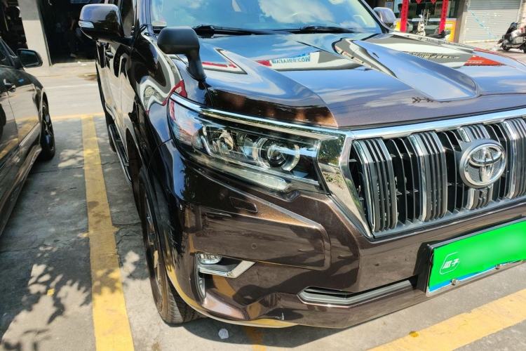 Used Toyota Prado 2018 3.5L Automatic TX-L with Rear-Mounted Spare Tire Right Front Headlight
