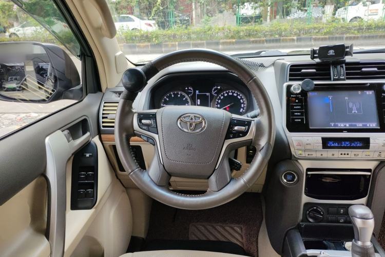 Used Toyota Prado 2018 3.5L Automatic TX-L with Rear-Mounted Spare Tire Steering Wheel