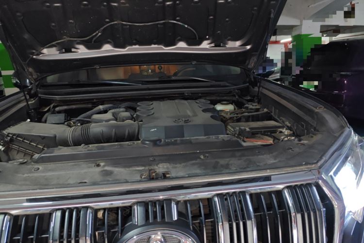 Used Toyota Prado  Engine Bay Left
