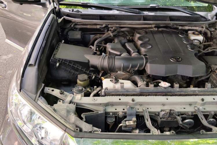 Used Toyota Prado 2018 4.0L TXL Dual Airbags External Mount – Middle East Engine Bay Right