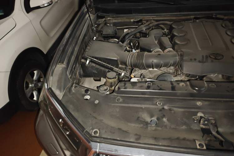 Used Toyota Prado  Engine Bay Right