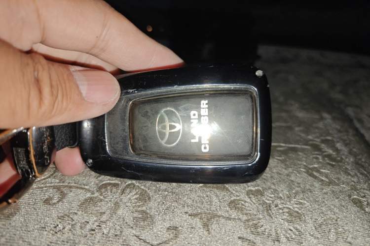 Used Toyota Prado  Vehicle Key