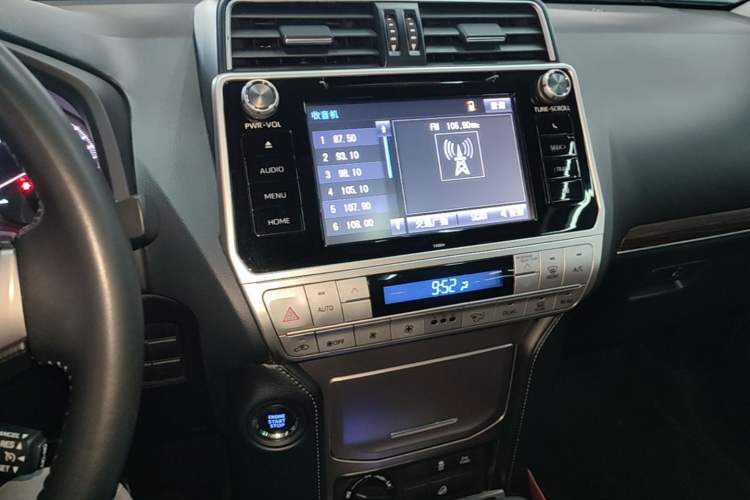 Used Toyota Prado 2018 3.5L Automatic TX-L with Rear-Mounted Spare Tire Audio And AC Panel