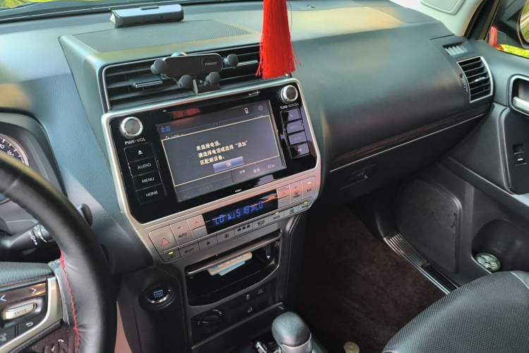 Used Toyota Prado 2018 3.5L Automatic TX-L Audio And AC Panel