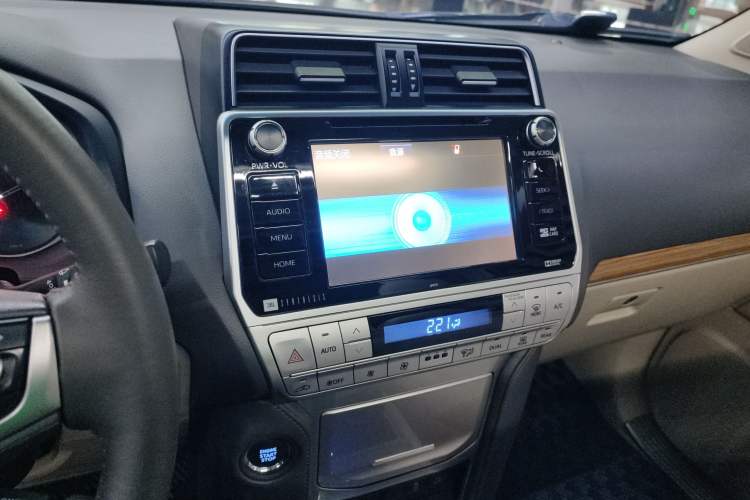 Used Toyota Prado 2018 3.5L Automatic TX-L NAVI with Rear-Mounted Spare Tire Audio And AC Panel
