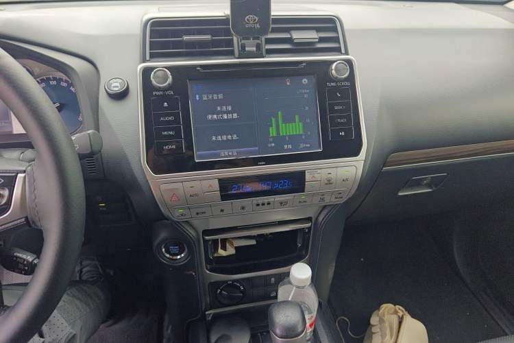 Used Toyota Prado 2018 3.5L Automatic TX-L with Rear-Mounted Spare Tire Audio And AC Panel