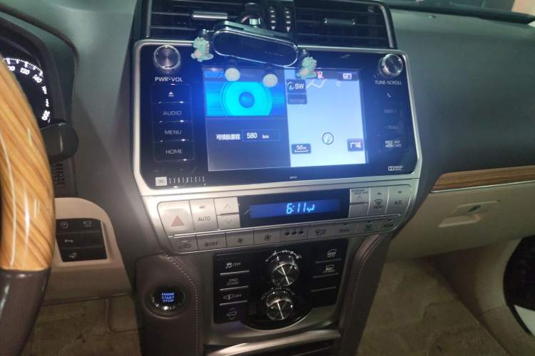 Used Toyota Prado 2018 3.5L Automatic VX NAVI with Rear-Mounted Spare Tire Audio And AC Panel