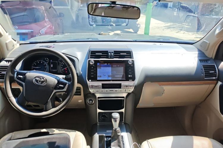 Used Toyota Prado 2018 3.5L Automatic TX-L NAVI with Rear-Mounted Spare Tire Center Console