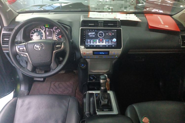 Used Toyota Prado 2018 3.5L Automatic TX-L Center Console