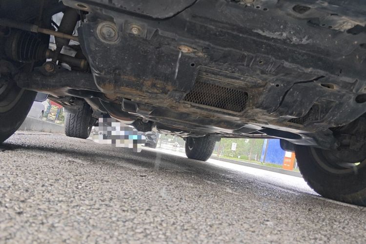 Used Toyota Prado 2018 3.5L Automatic TX-L with Rear-Mounted Spare Tire Chassis Front