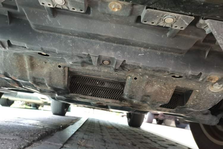 Used Toyota Prado 2018 3.5L Automatic TX-L NAVI with Rear-Mounted Spare Tire Chassis Front