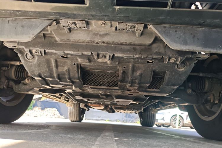 Used Toyota Prado 2018 3.5L Automatic TX-L NAVI with Rear-Mounted Spare Tire Chassis Front