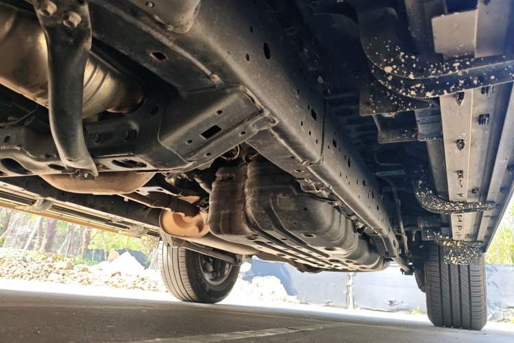 Used Toyota Prado 2018 3.5L Automatic TX-L NAVI with Rear-Mounted Spare Tire Chassis Front Right