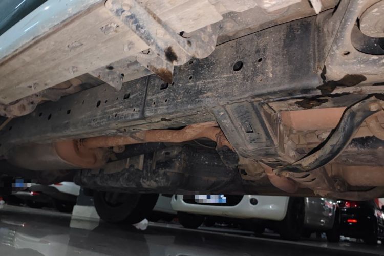 Used Toyota Prado 2018 3.5L Automatic TX-L NAVI with Rear-Mounted Spare Tire Chassis Front Right