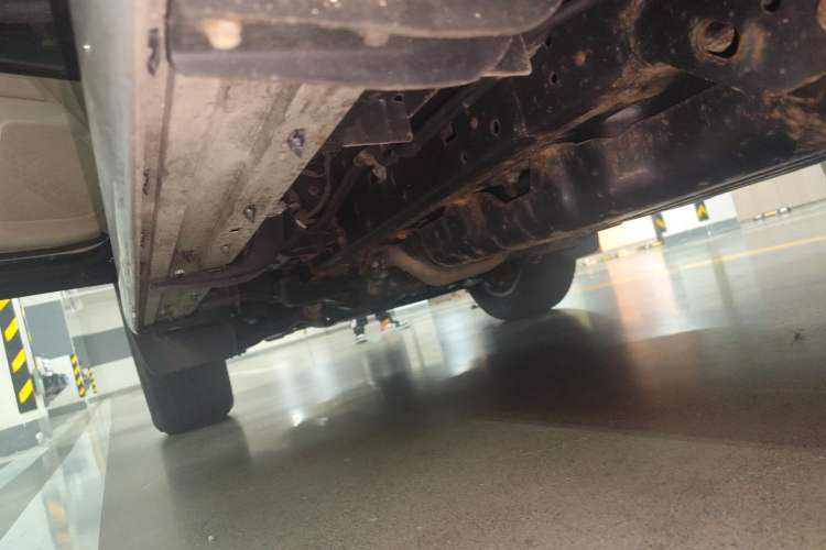 Used Toyota Prado 2018 3.5L Automatic VX NAVI with Rear-Mounted Spare Tire Chassis Rear Left