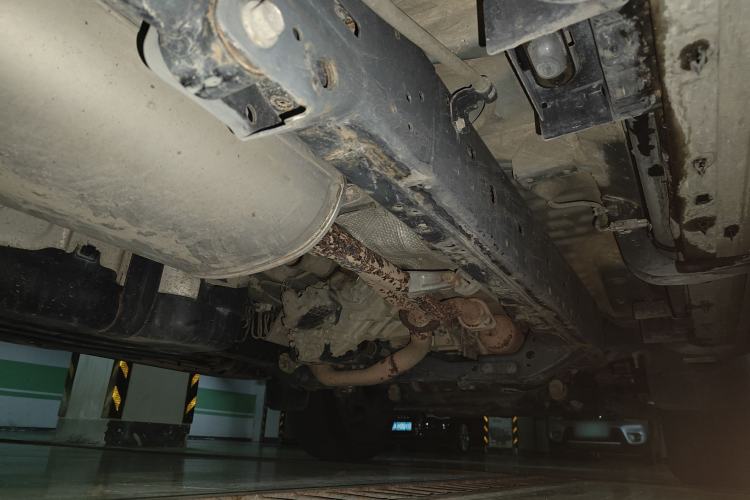 Used Toyota Prado 2018 3.5L Automatic TX-L with Rear-Mounted Spare Tire Chassis Rear Right