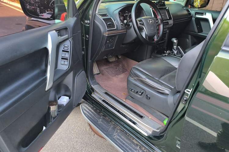 Used Toyota Prado 2018 3.5L Automatic TX-L Driver Seat
