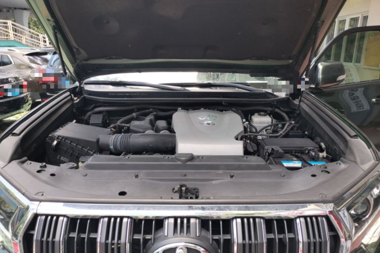 Used Toyota Prado 2018 3.5L Automatic TX-L NAVI with Rear-Mounted Spare Tire Engine Bay