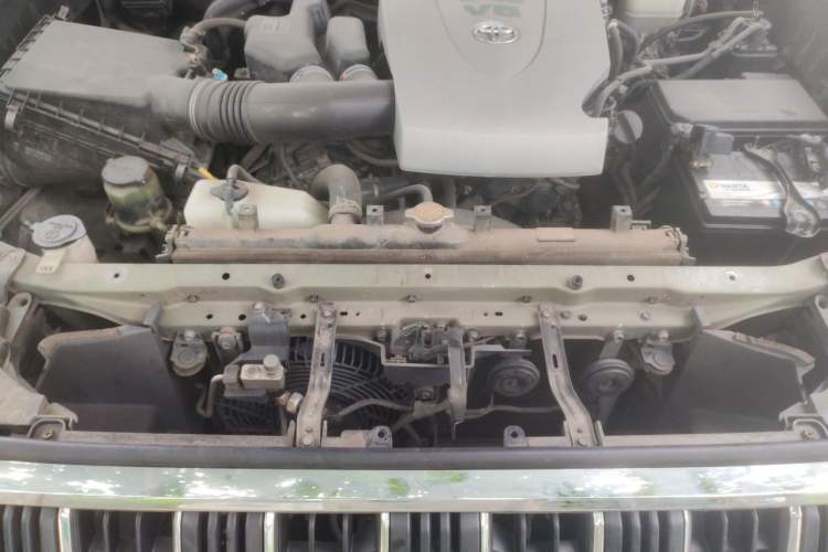 Used Toyota Prado 2018 3.5L Automatic TX-L NAVI with Rear-Mounted Spare Tire Engine Bay