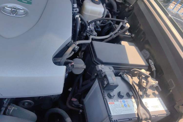 Used Toyota Prado 2018 3.5L Automatic TX-L Engine Bay Left