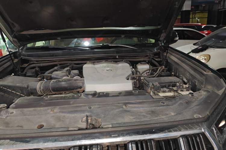 Used Toyota Prado 2018 3.5L Automatic TX-L NAVI with Rear-Mounted Spare Tire Engine Bay Left