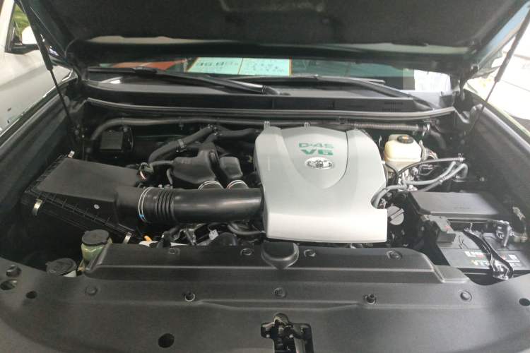 Used Toyota Prado 2018 3.5L Automatic TX-L Engine Bay