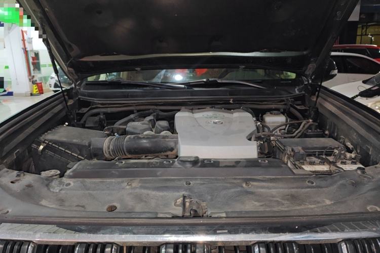 Used Toyota Prado 2018 3.5L Automatic TX-L NAVI with Rear-Mounted Spare Tire Engine Bay
